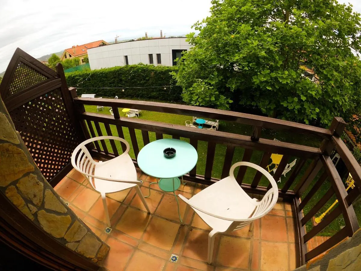 La Wave Surf House & School Hotel Somo