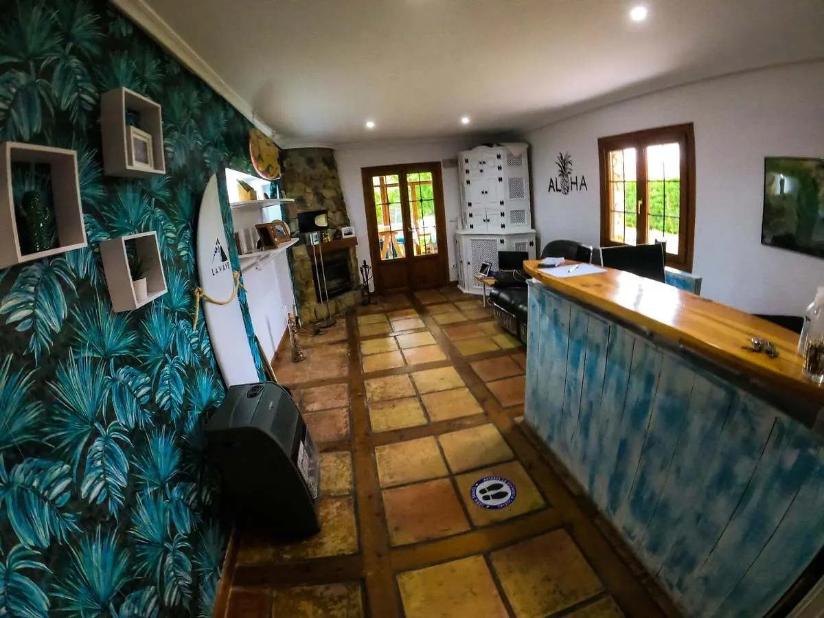 Inn La Wave Surf House & School Hotel Somo